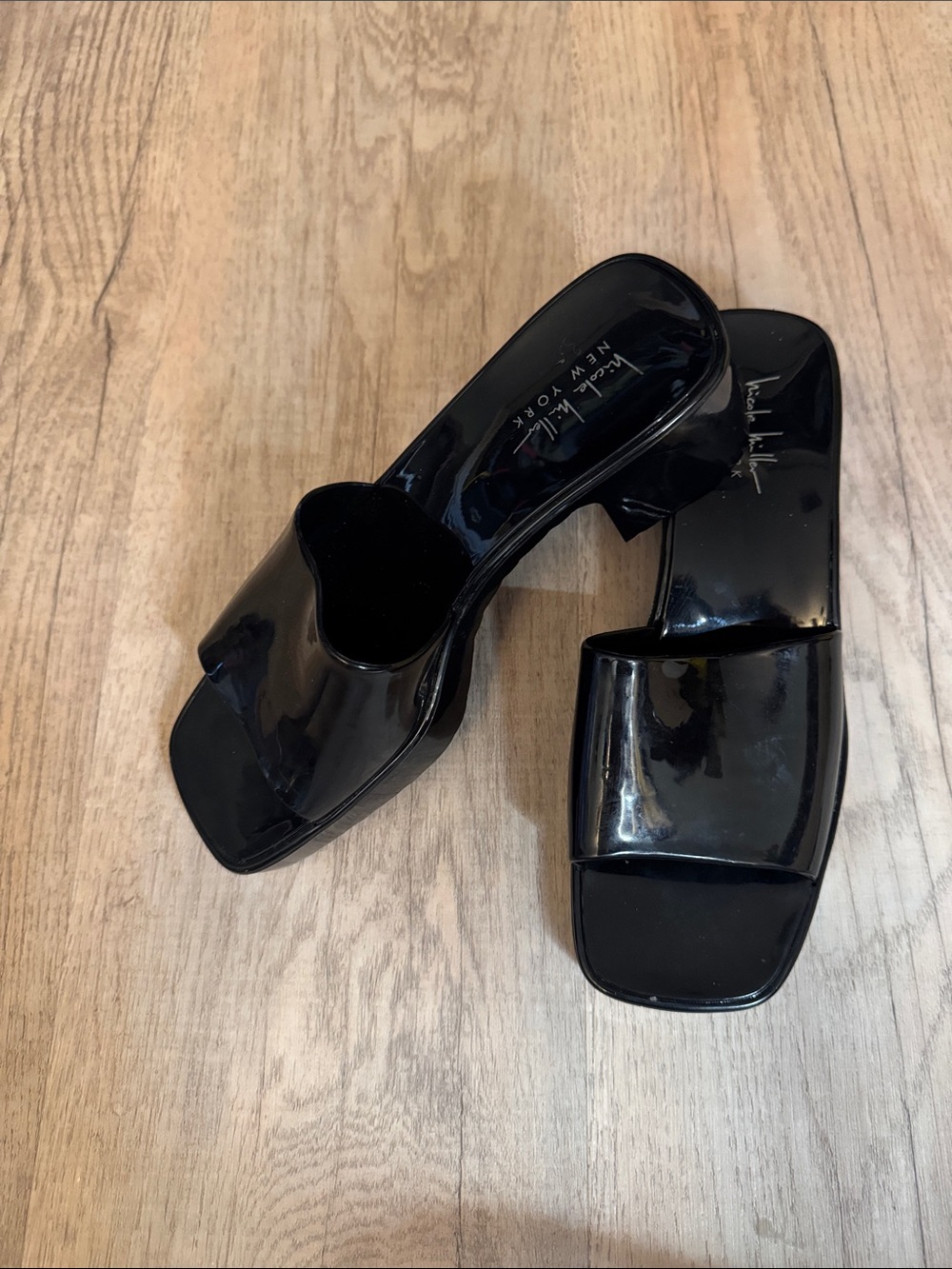Nicole Miller black jelly sandals chunky block heel and a square toe Sz 7